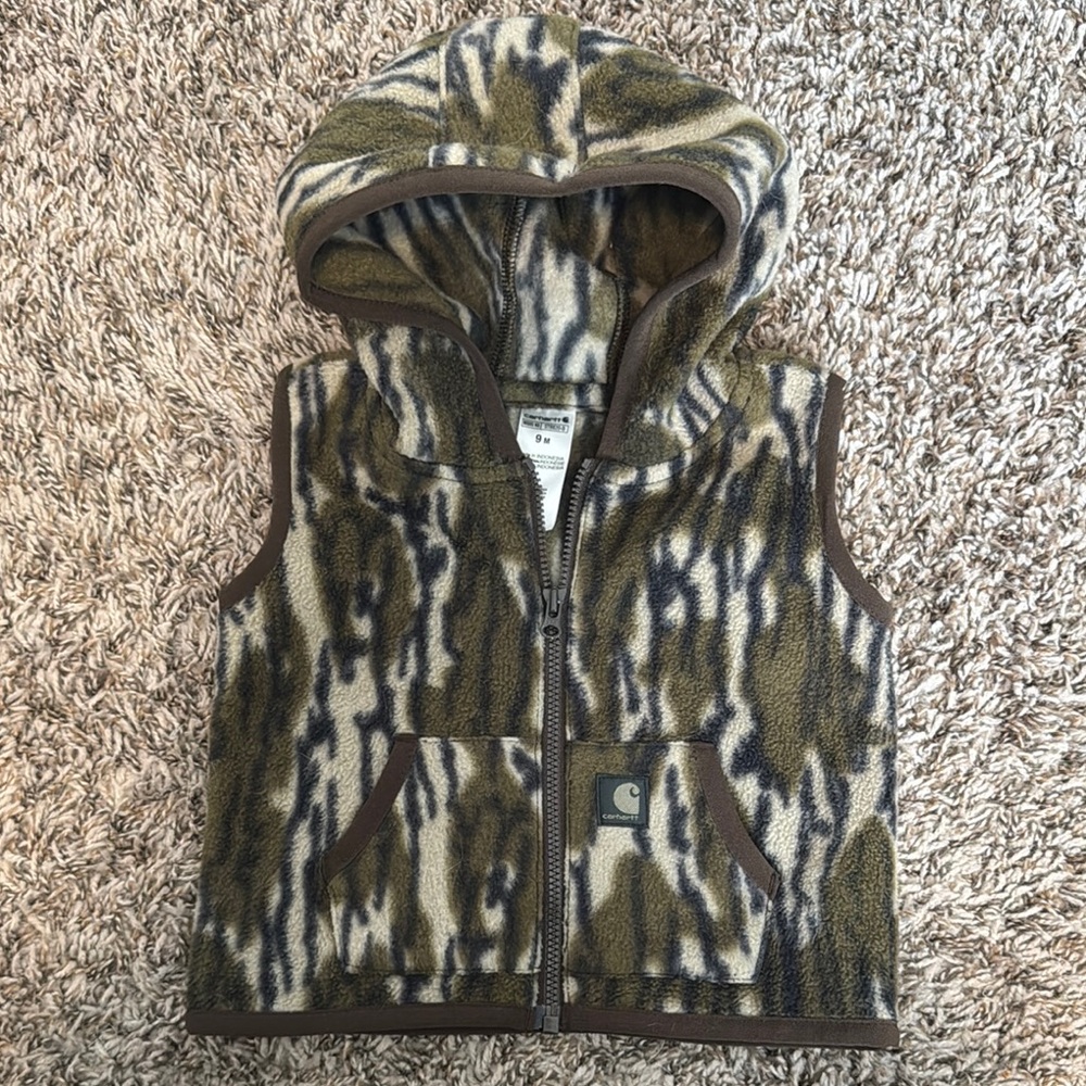 Carhartt Woodland Pattern Hooded Vest